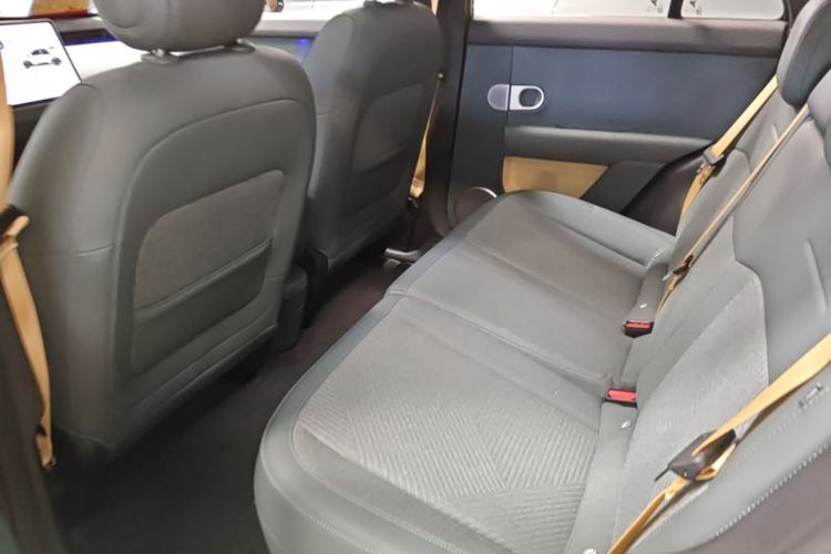 Used firefly 2025 Free Edition Left Rear Seat