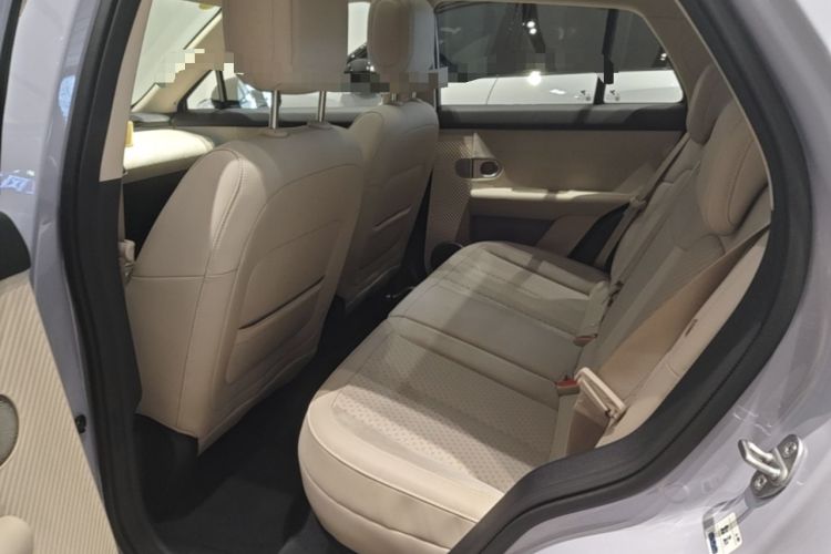 Used firefly 2025 Illuminated Edition Left Rear Seat
