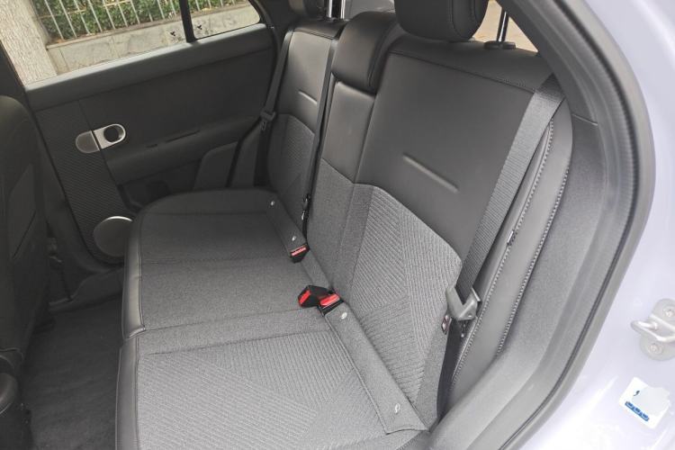 Used firefly 2025 Free Edition Left Rear Seat