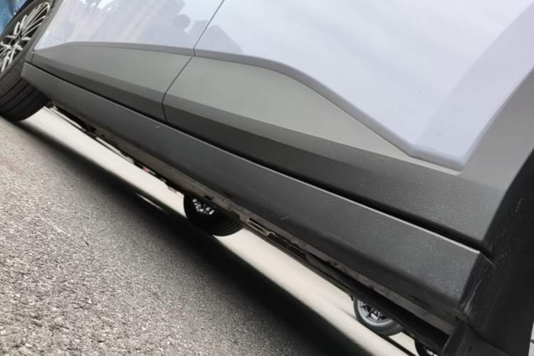 Used firefly 2025 Illuminated Edition Left Side Sill