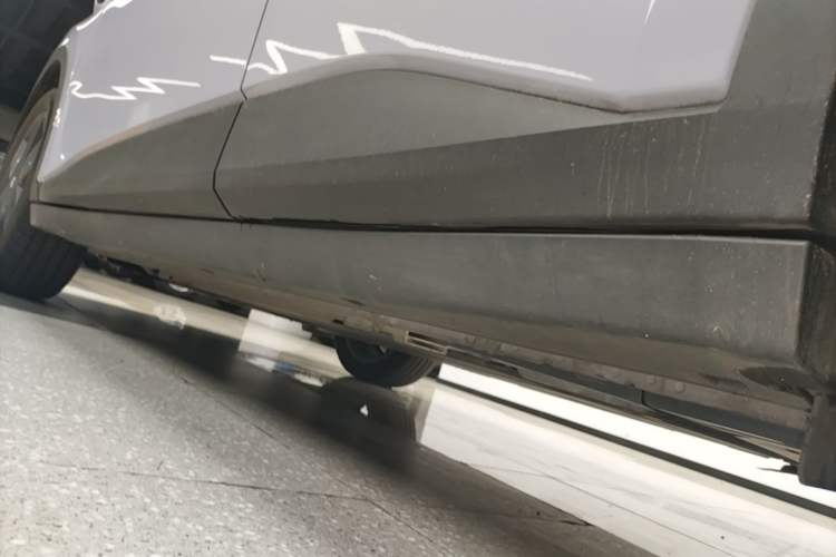 Used firefly 2025 Illuminated Edition Left Side Sill