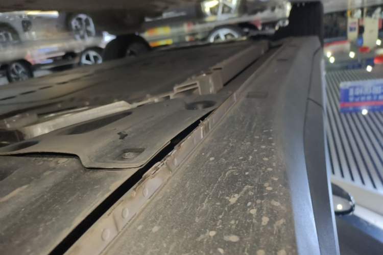 Used firefly 2025 Free Edition Left Side Sill