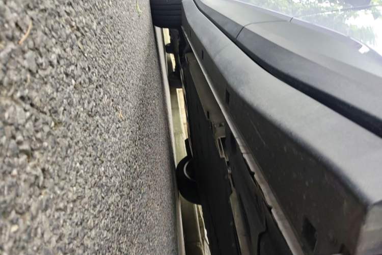 Used firefly 2025 Illuminated Edition Left Side Sill
