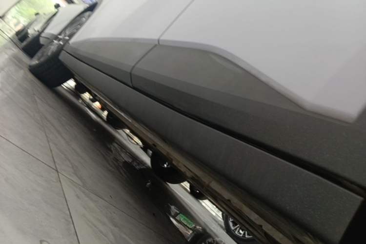 Used firefly 2025 Illuminated Edition Left Side Sill