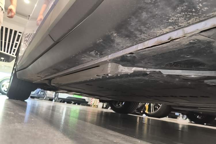 Used firefly 2025 Illuminated Edition Left Side Sill