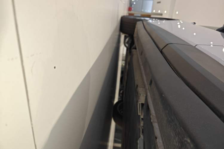 Used firefly 2025 Illuminated Edition Left Side Sill
