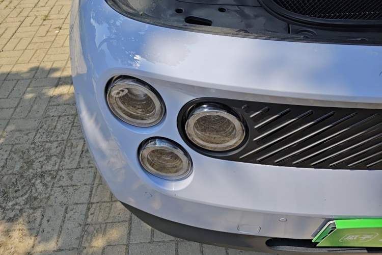 Used firefly 2025 Illuminated Edition Right Front Headlight