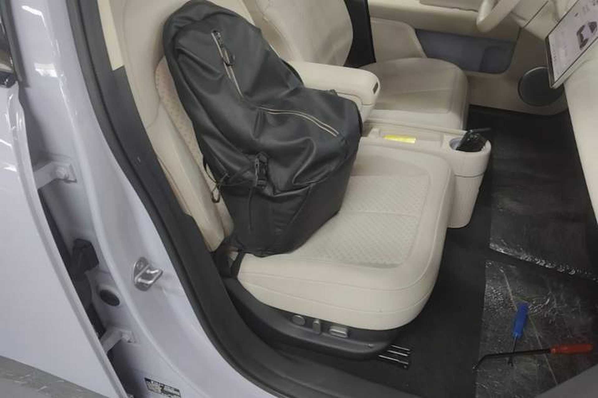 Used firefly 2025 Illuminated Edition Right Front Seat