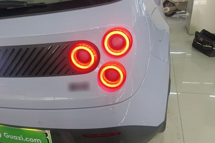 Used firefly 2025 Illuminated Edition Right Rear Taillight