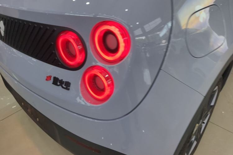Used firefly 2025 Free Edition Right Rear Taillight