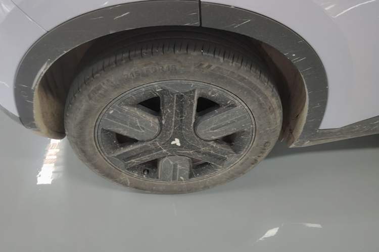 Used firefly 2025 Illuminated Edition Right Rear Wheel Hub
