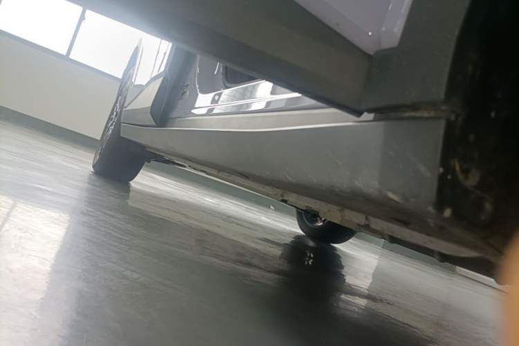 Used firefly 2025 Illuminated Edition Right Side Sill