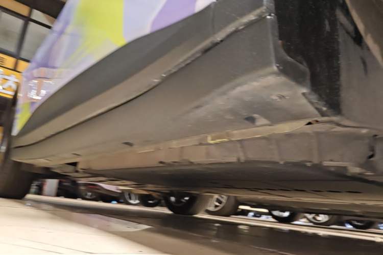 Used firefly 2025 Free Edition Right Side Sill