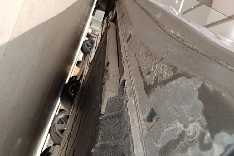 Used firefly 2025 Free Edition Right Side Sill