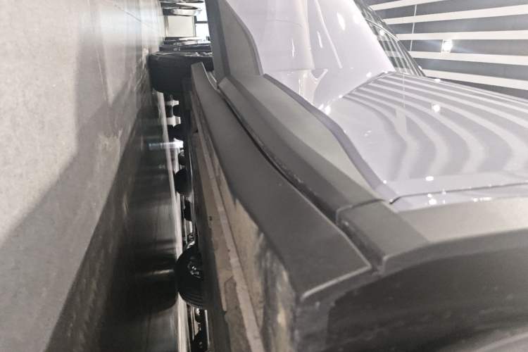 Used firefly 2025 Illuminated Edition Right Side Sill