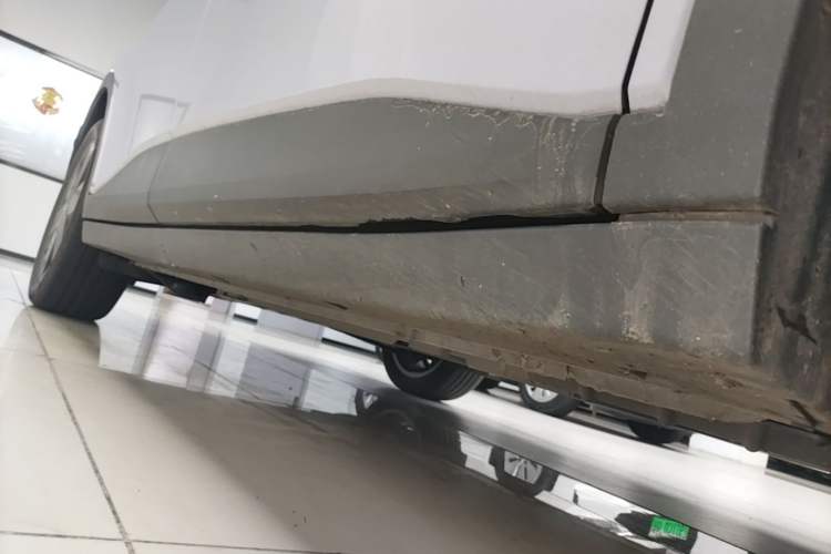 Used firefly 2025 Illuminated Edition Right Side Sill