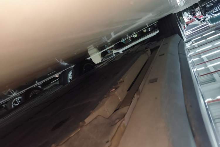 Used firefly 2025 Illuminated Edition Right Side Sill