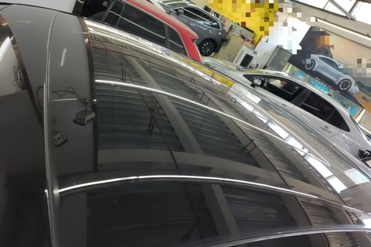 Used firefly 2025 Illuminated Edition Roof