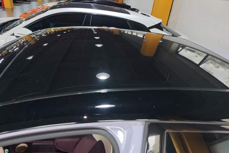 Used firefly 2025 Illuminated Edition Roof