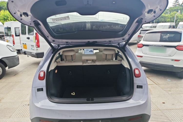 Used firefly 2025 Illuminated Edition Trunk