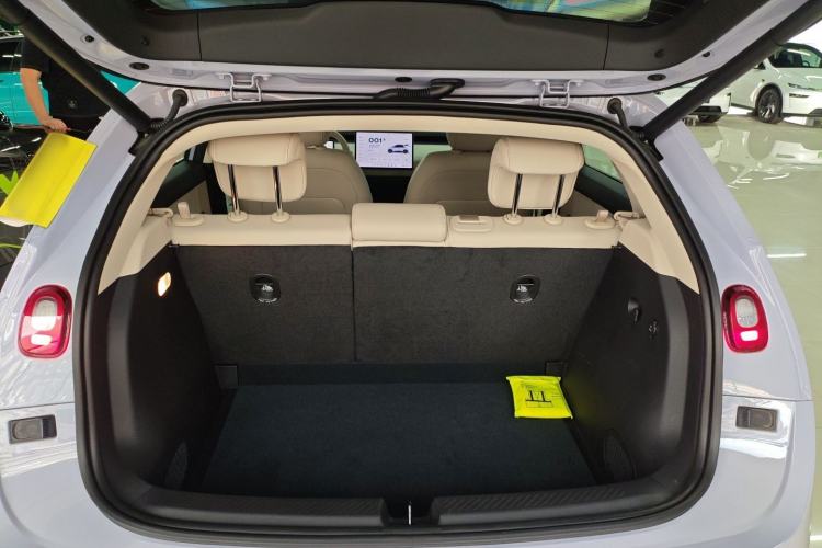 Used firefly 2025 Illuminated Edition Trunk