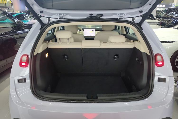 Used firefly 2025 Illuminated Edition Trunk