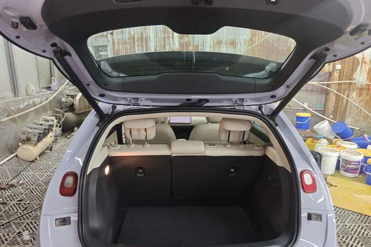 Used firefly 2025 Illuminated Edition Trunk