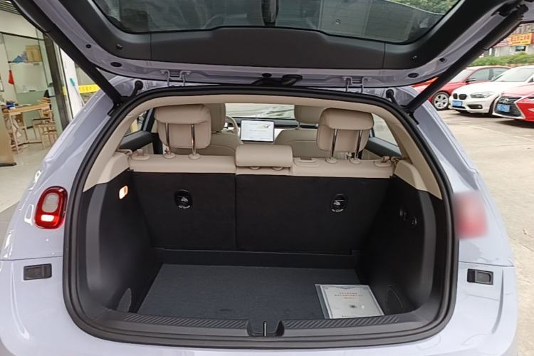 Used firefly 2025 Illuminated Edition Trunk