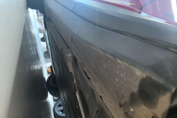 Used firefly 2025 Free Edition Left Side Sill
