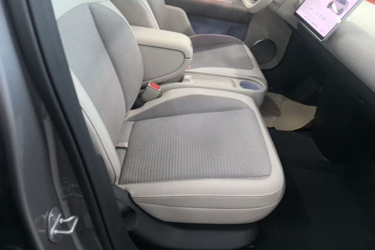 Used firefly 2025 Free Edition Right Front Seat