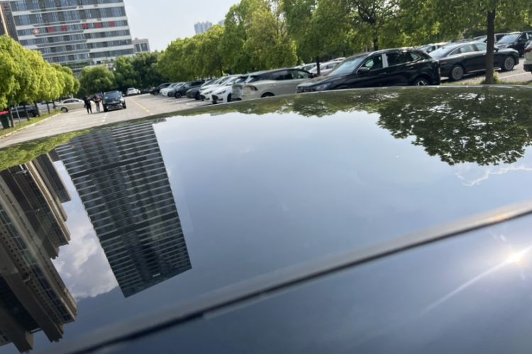Used firefly 2025 Illuminated Edition Roof
