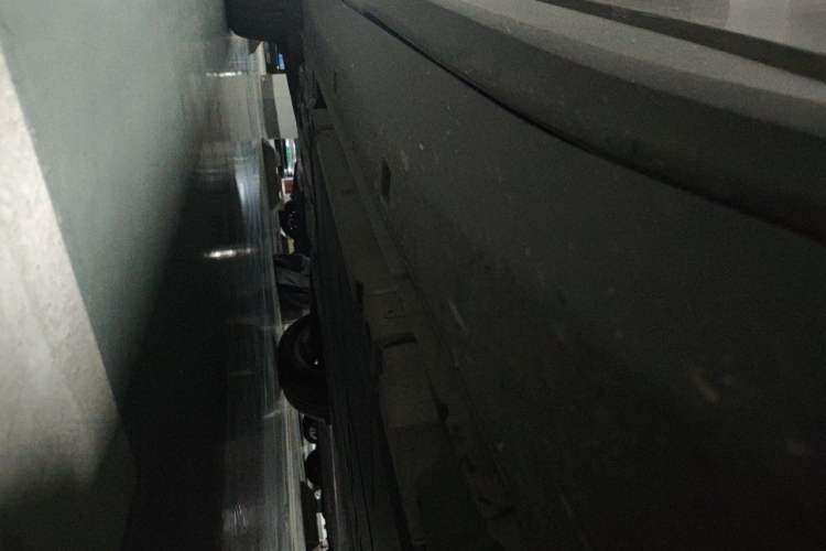 Used firefly 2025 Illuminated Edition Chassis Front Right