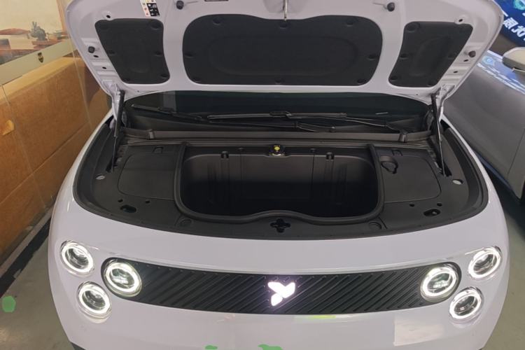 Used firefly 2025 Illuminated Edition Engine Bay