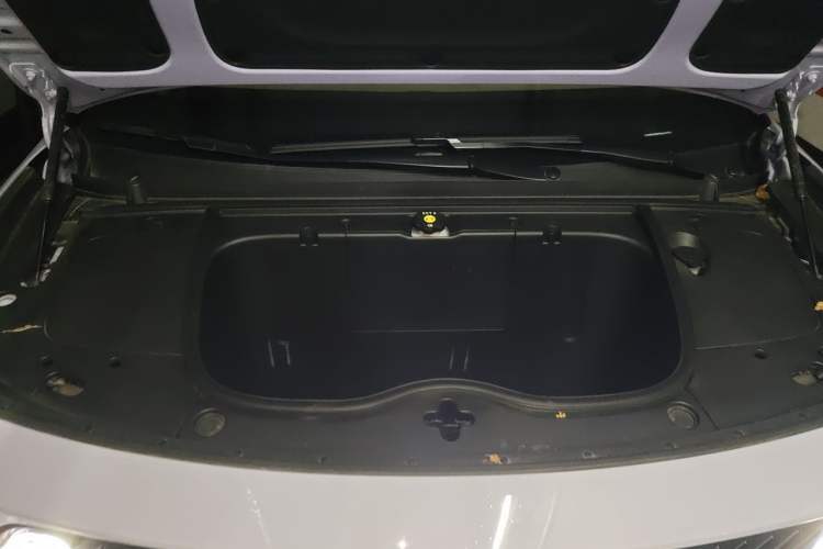 Used firefly 2025 Illuminated Edition Engine Bay