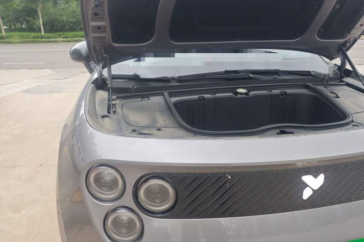 Used firefly 2025 Free Edition Engine Bay Right