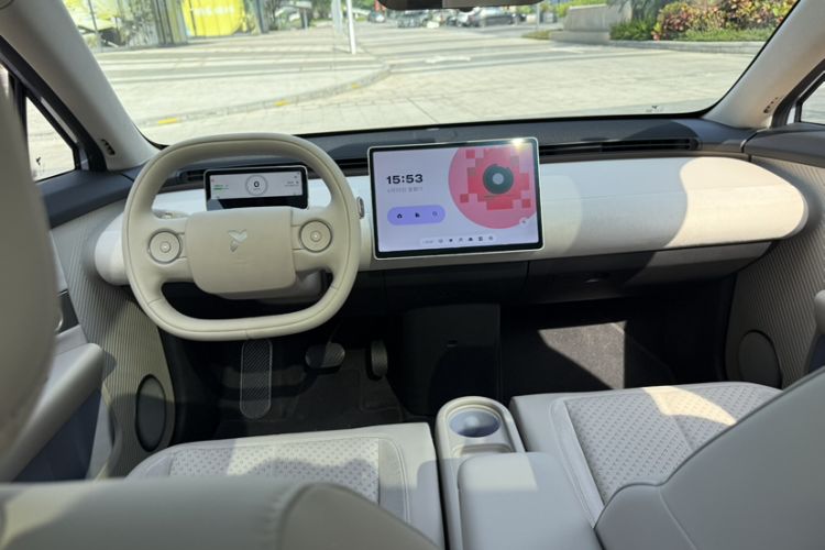 Used firefly 2025 Illuminated Edition Interior 4