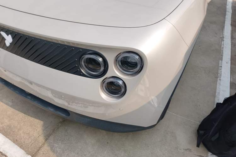 Used firefly 2025 Illuminated Edition Left Front Headlight