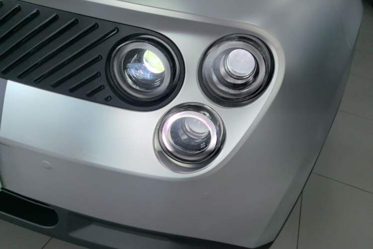 Used firefly 2025 Illuminated Edition Left Front Headlight
