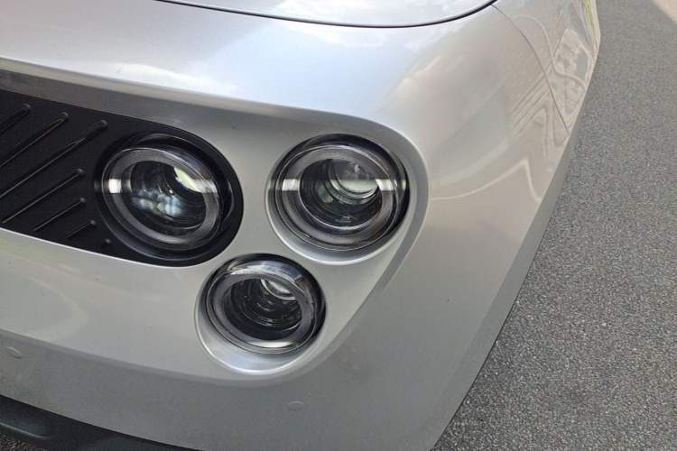 Used firefly 2025 Free Edition Left Front Headlight