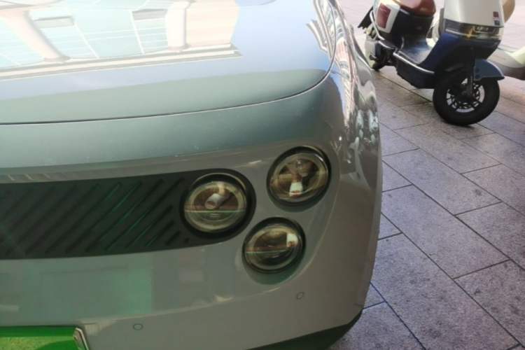 Used firefly 2025 Illuminated Edition Left Front Headlight