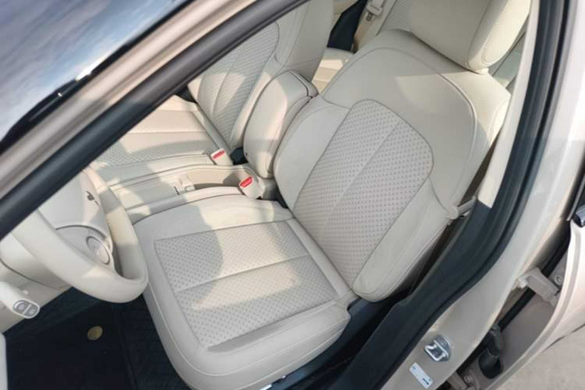 Used firefly 2025 Illuminated Edition Left Front Seat
