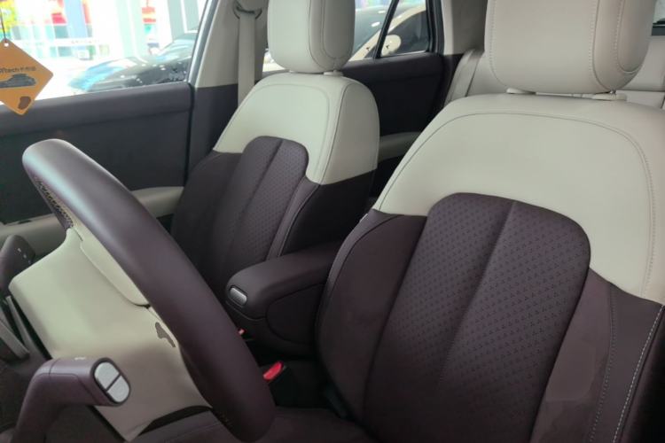 Used firefly 2025 Illuminated Edition Left Front Seat