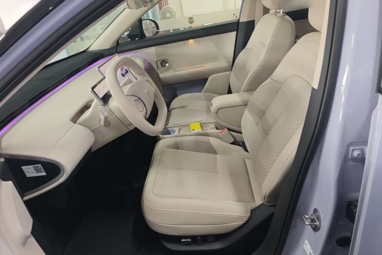 Used firefly 2025 Illuminated Edition Left Front Seat