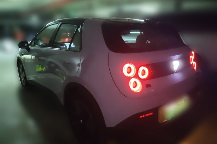 Used firefly 2025 Illuminated Edition Rear Left 45 Deg