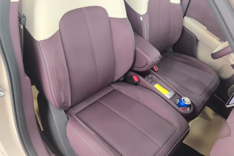 Used firefly 2025 Illuminated Edition Right Front Seat
