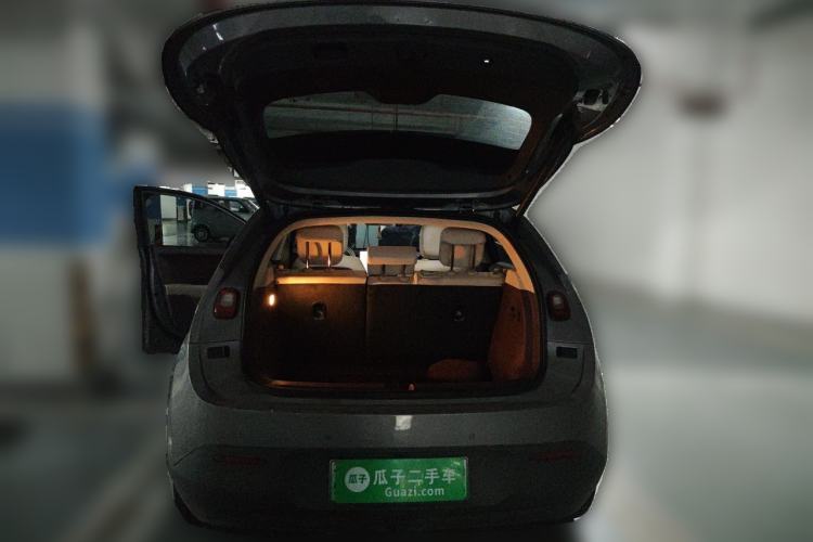 Used firefly 2025 Illuminated Edition Trunk