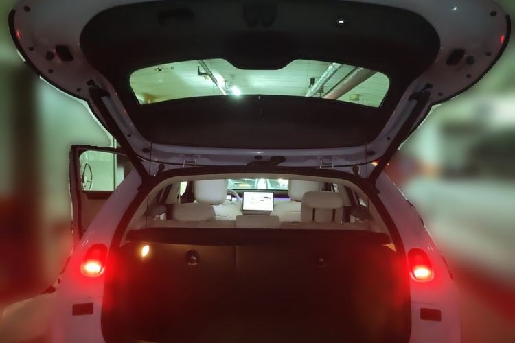 Used firefly 2025 Illuminated Edition Trunk