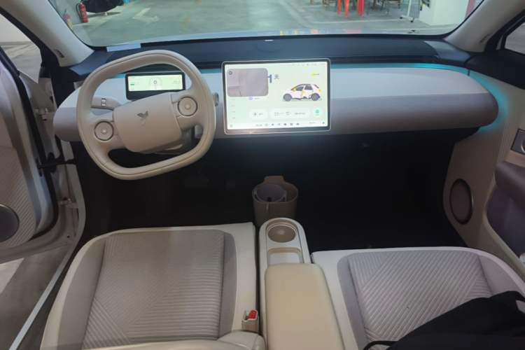 Used firefly 2025 Free Edition Center Console