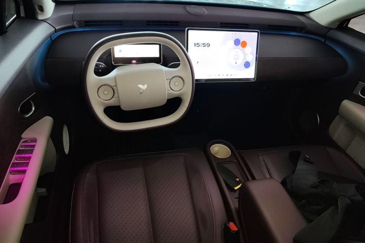 Used firefly 2025 Illuminated Edition Center Console