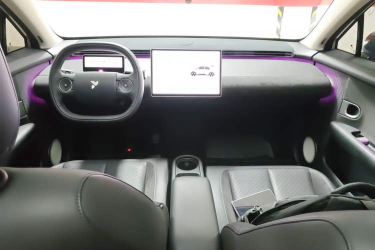 Used firefly 2025 Illuminated Edition Center Console